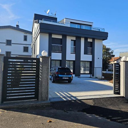 Modern Apartment In Very Quiet Location In Darica, Istanbul Buitenkant foto