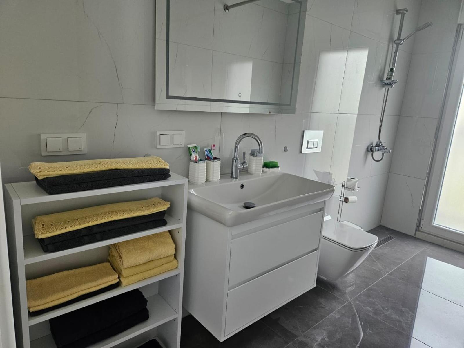 Modern Apartment In Very Quiet Location In Darica, Istanbul Buitenkant foto